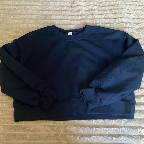 lululemon Perfectly Oversized Cropped Crew - Picture 1 of 3